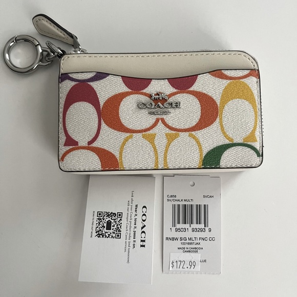 New COACH PRIDE Rainbow Signature Canvas Multifunction Card Case CJ658 - Picture 2 of 4